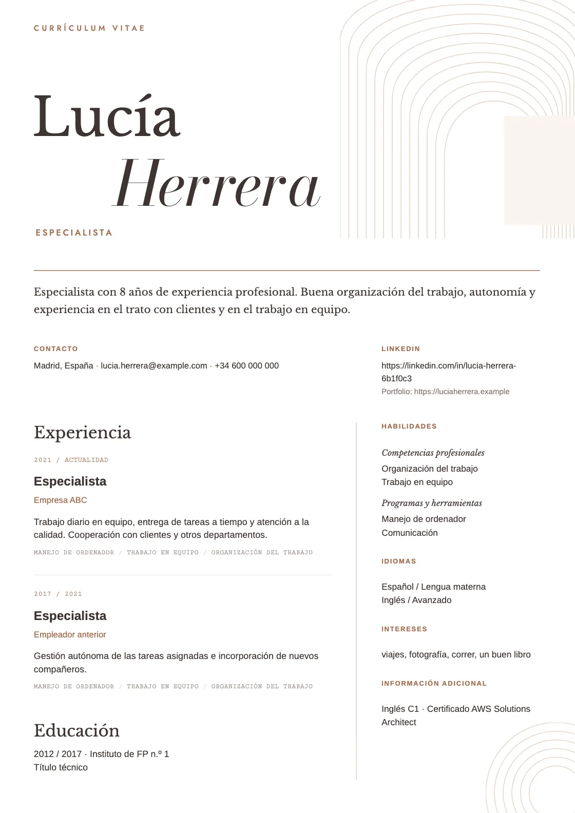 Plantilla de CV Arcade, vista previa del documento terminado