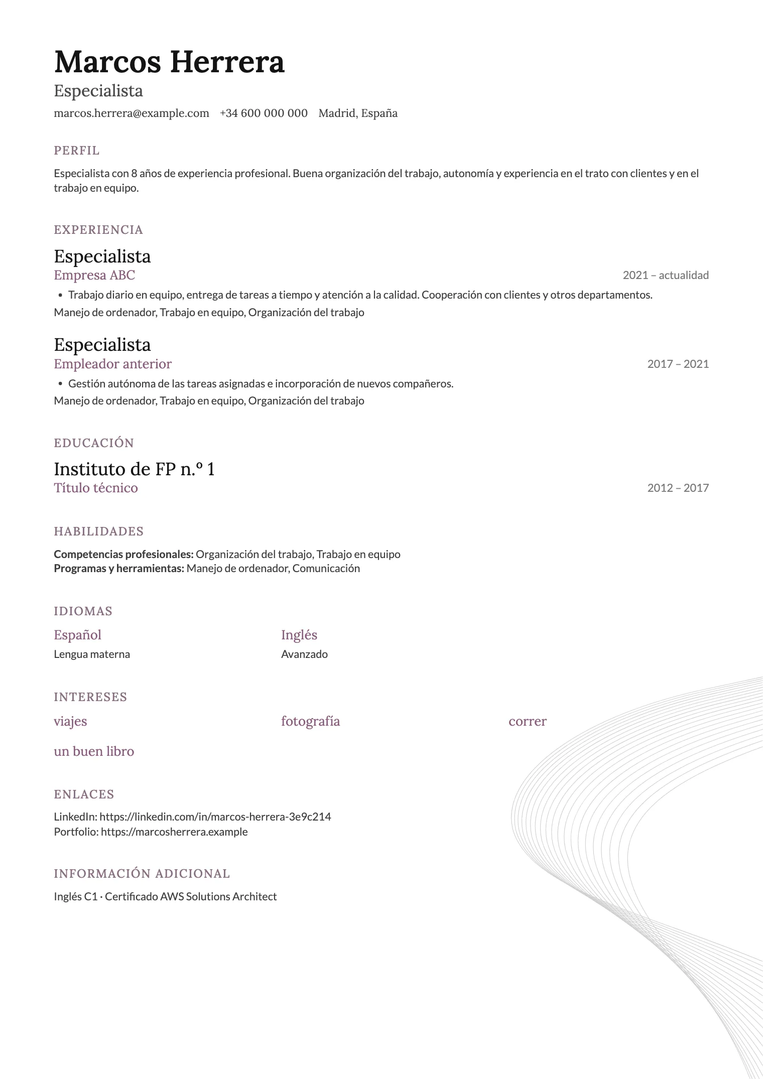Plantilla de CV Contour, vista previa del documento terminado