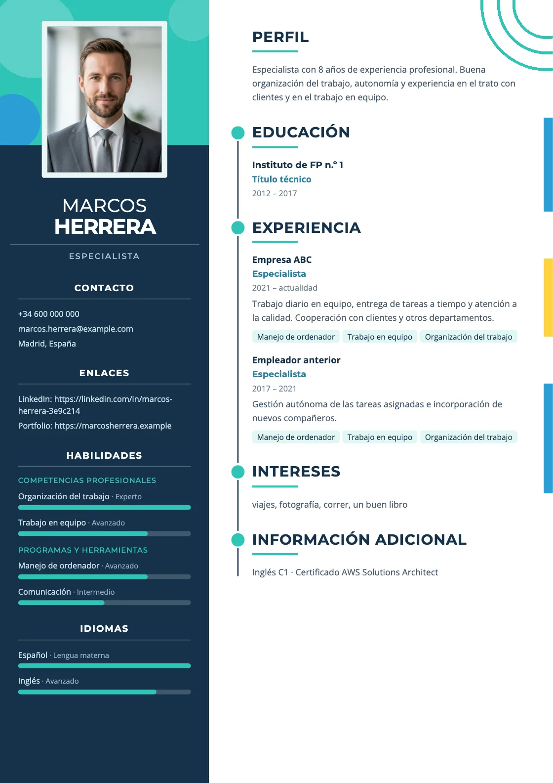 Plantilla de CV Lagoon, vista previa del documento terminado