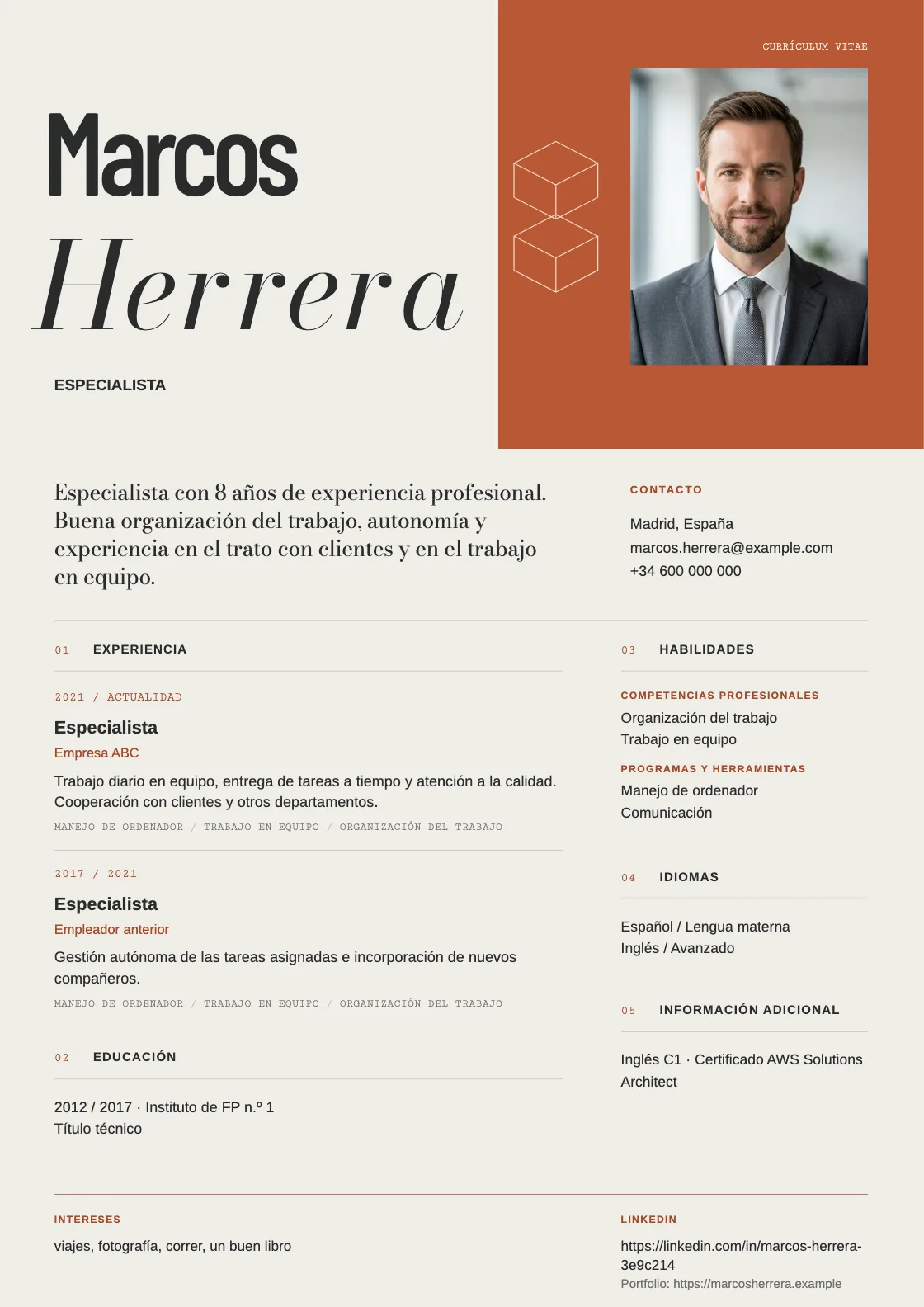 Plantilla de CV Material, vista previa del documento terminado
