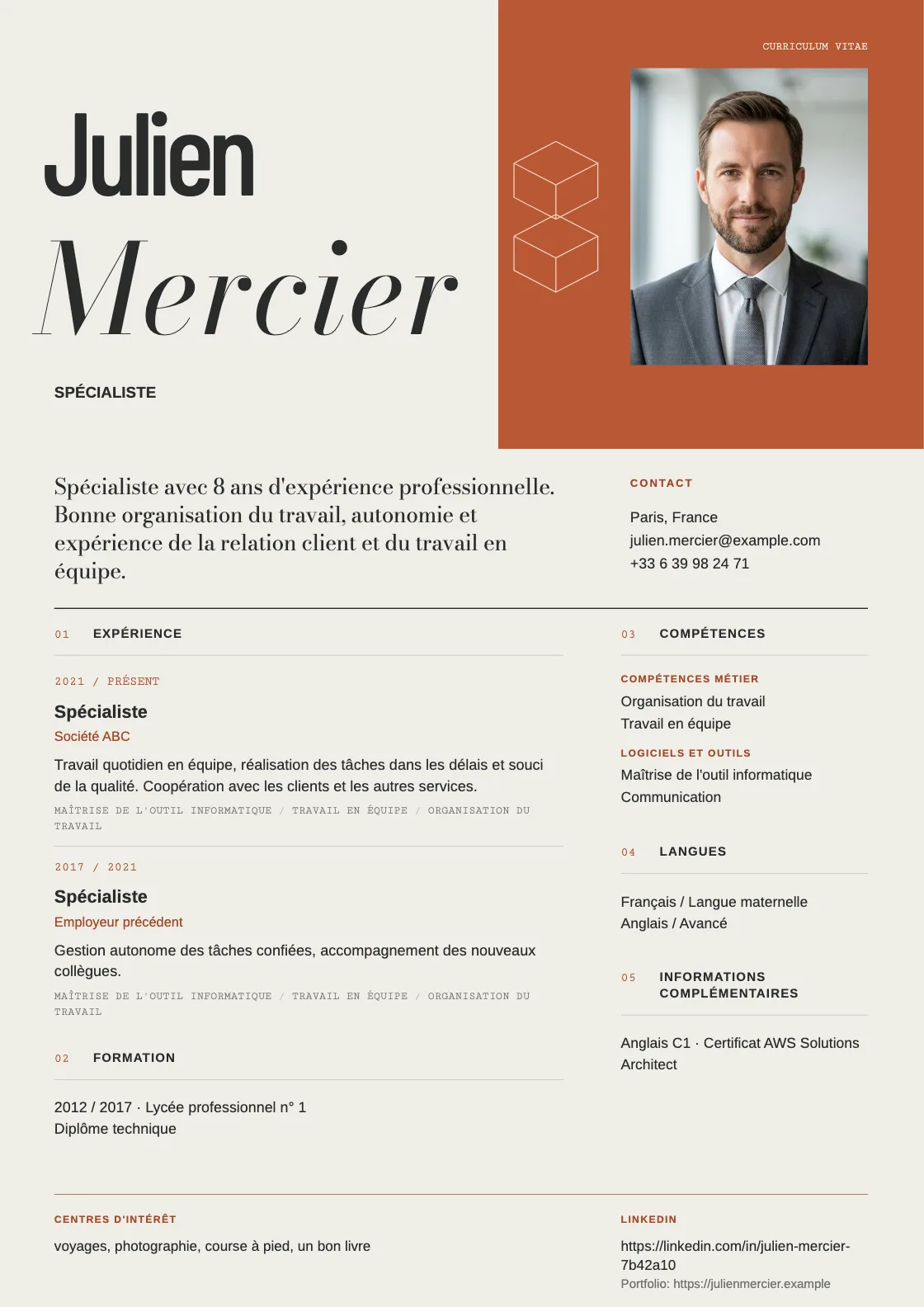 Modèle de CV Material, aperçu du document fini