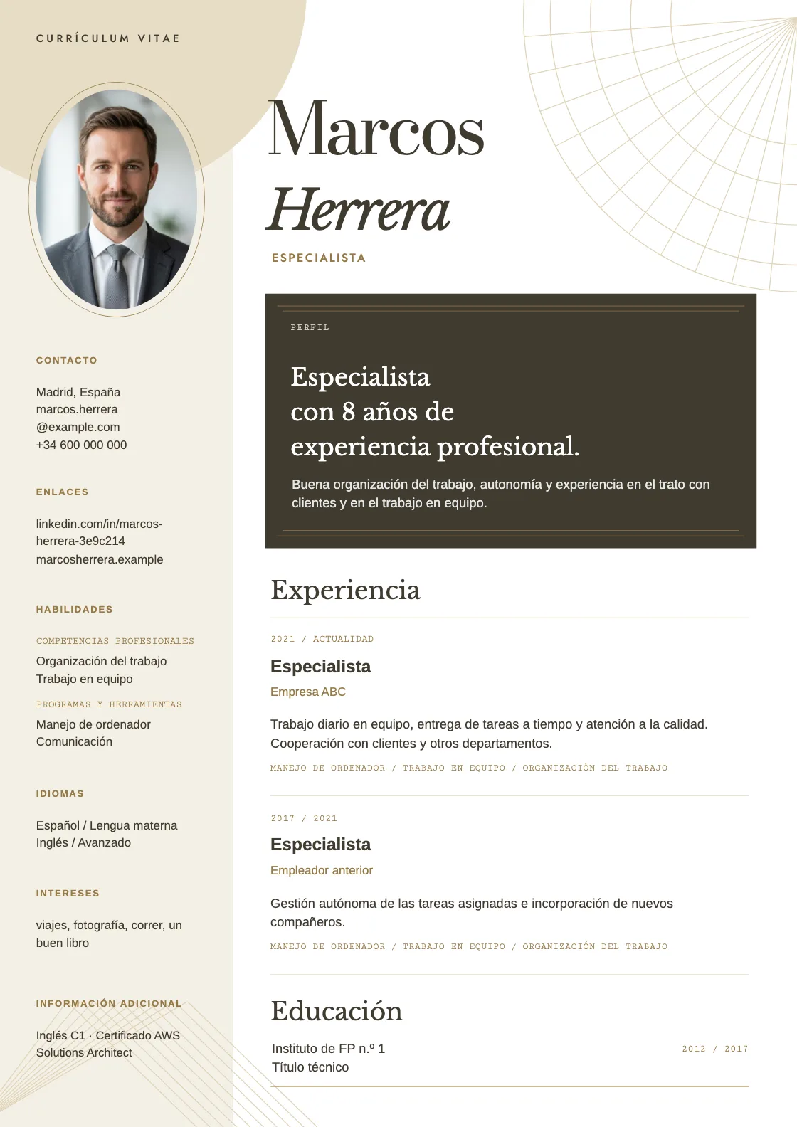 Plantilla de CV Rhythm, vista previa del documento terminado