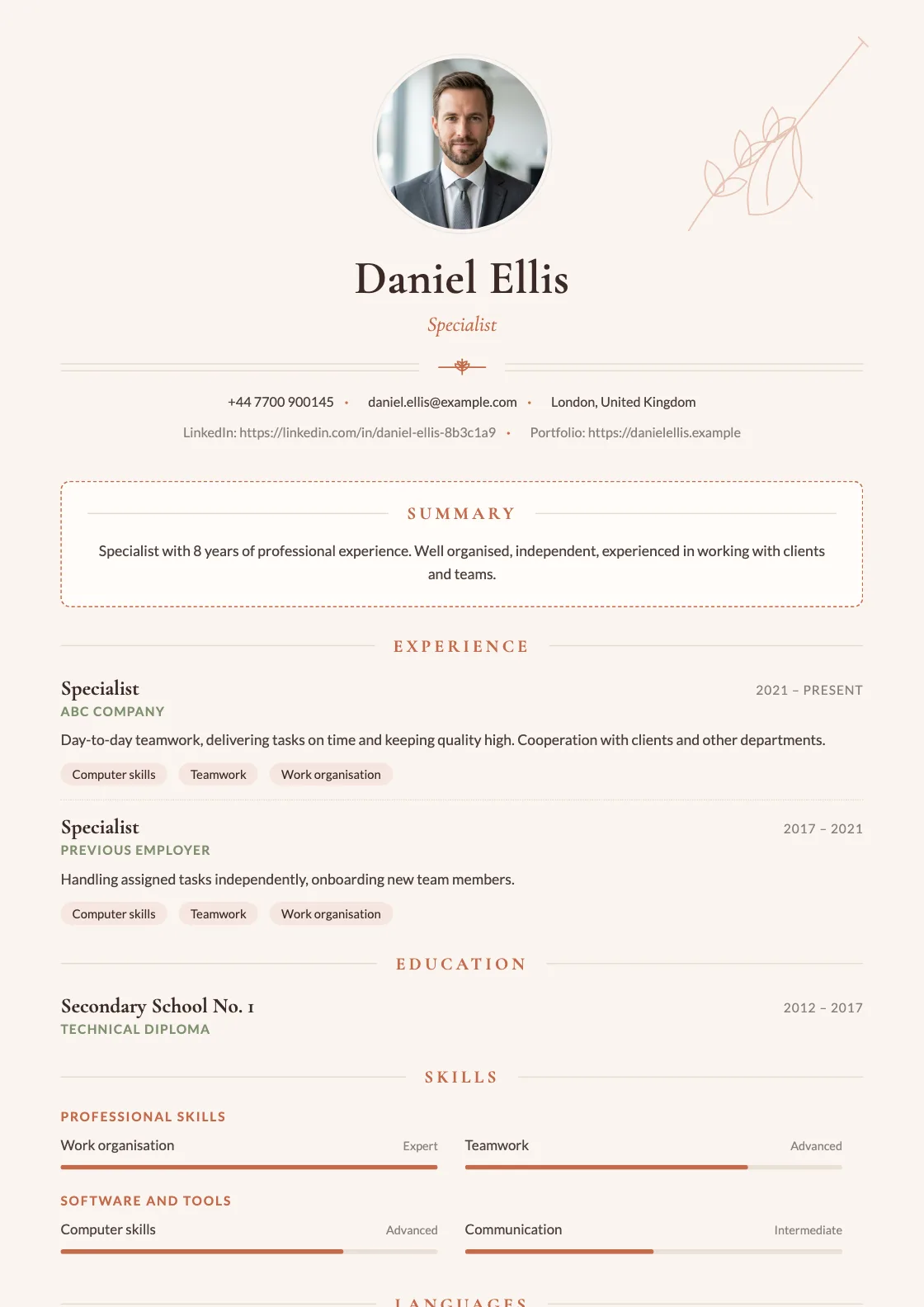 Saffron CV template, preview of the finished document