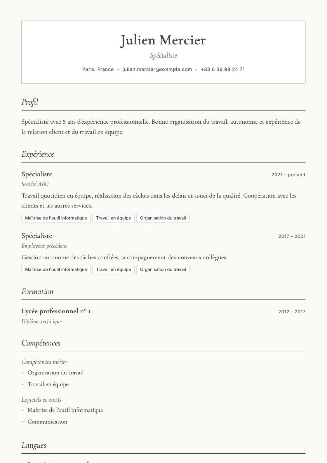 Modèle de CV Sage, aperçu du document fini