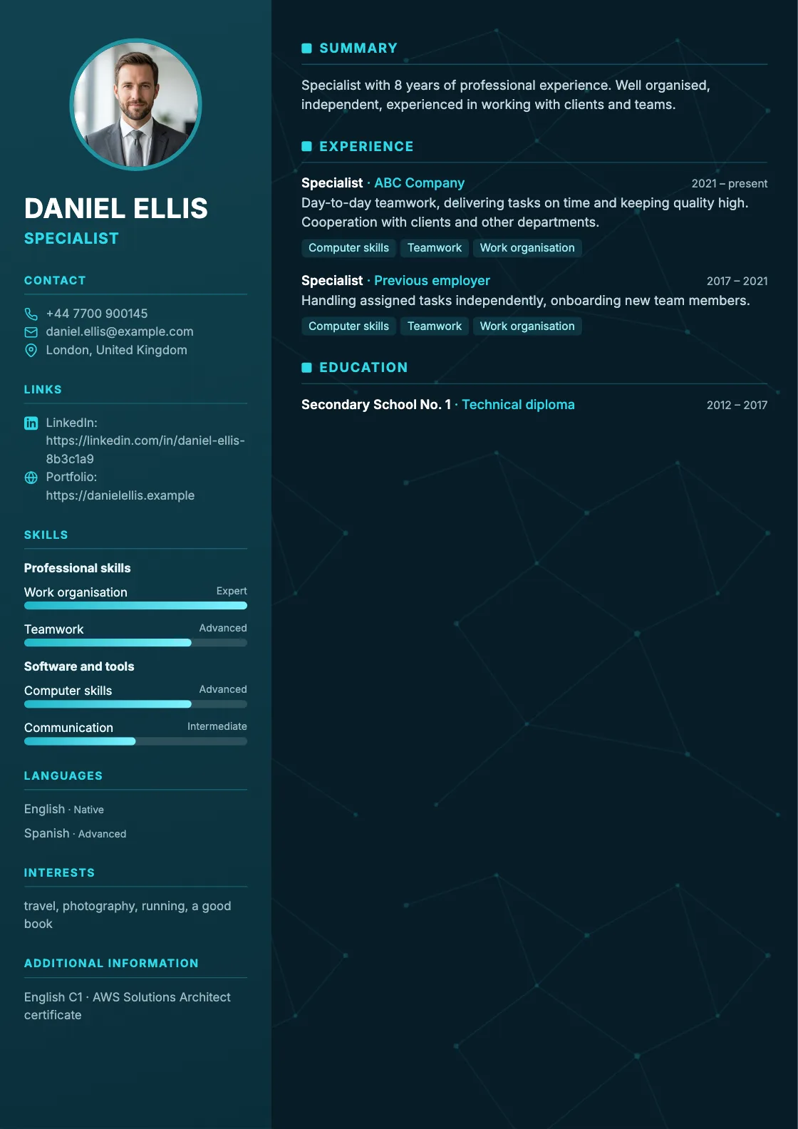 Tech CV template, preview of the finished document