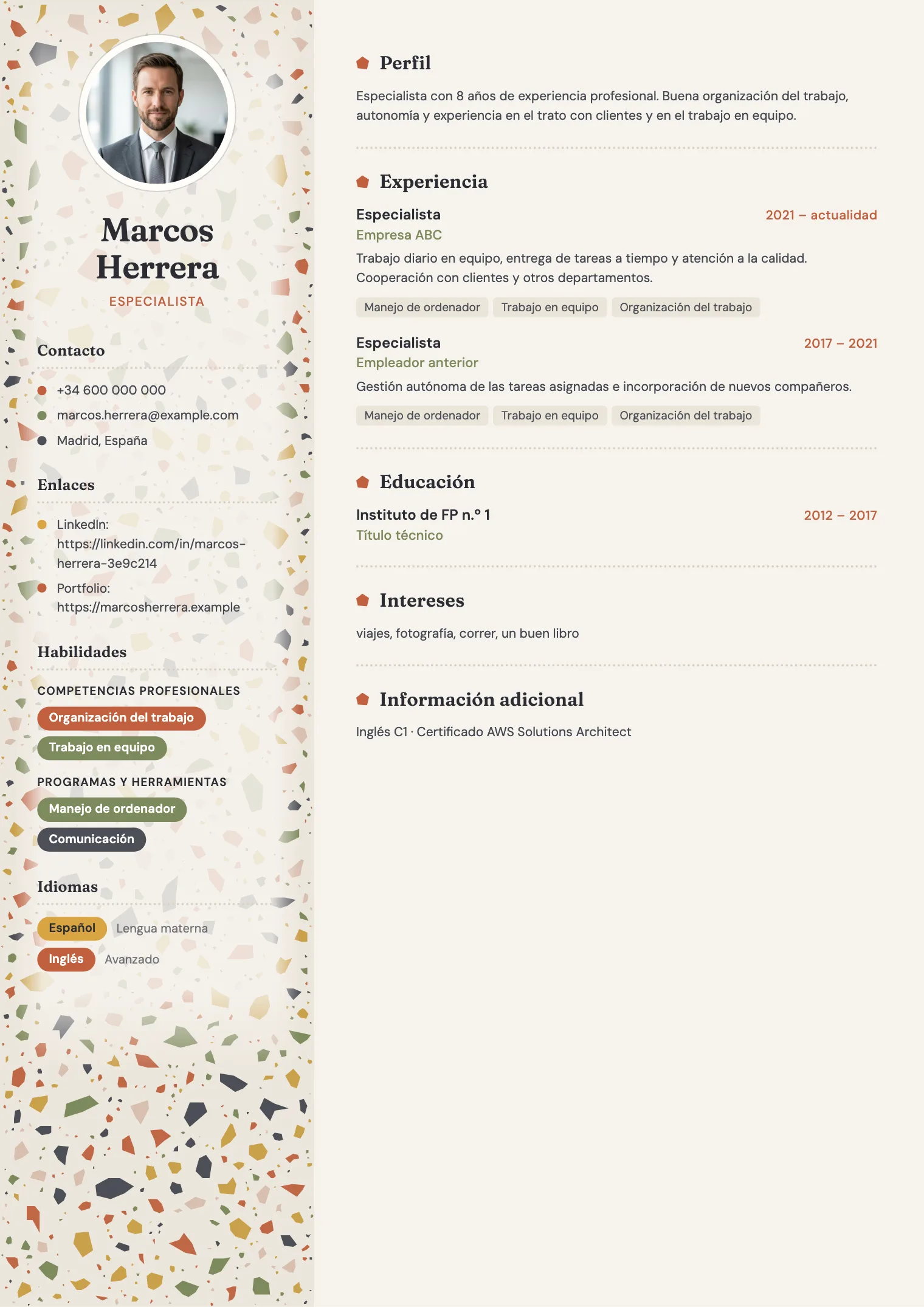 Plantilla de CV Terrazzo, vista previa del documento terminado