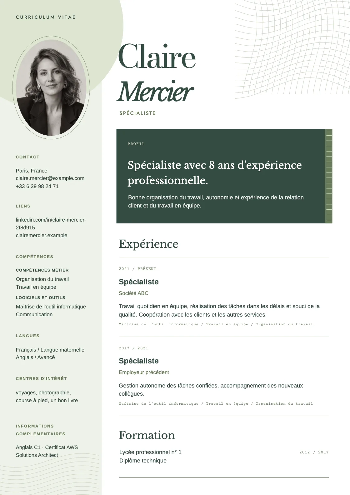 Modèle de CV Weave, aperçu du document fini